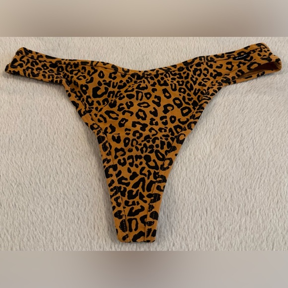 Victoria’s Secret Pink Women’s Cotton Thong Panty. L or M- Leopard Print NWT - Picture 4 of 7